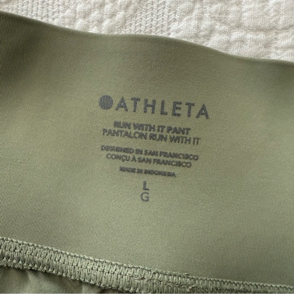 Athleta Run with It Pants Size Large Eucalyptus Olive Green - Picture 4 of 6